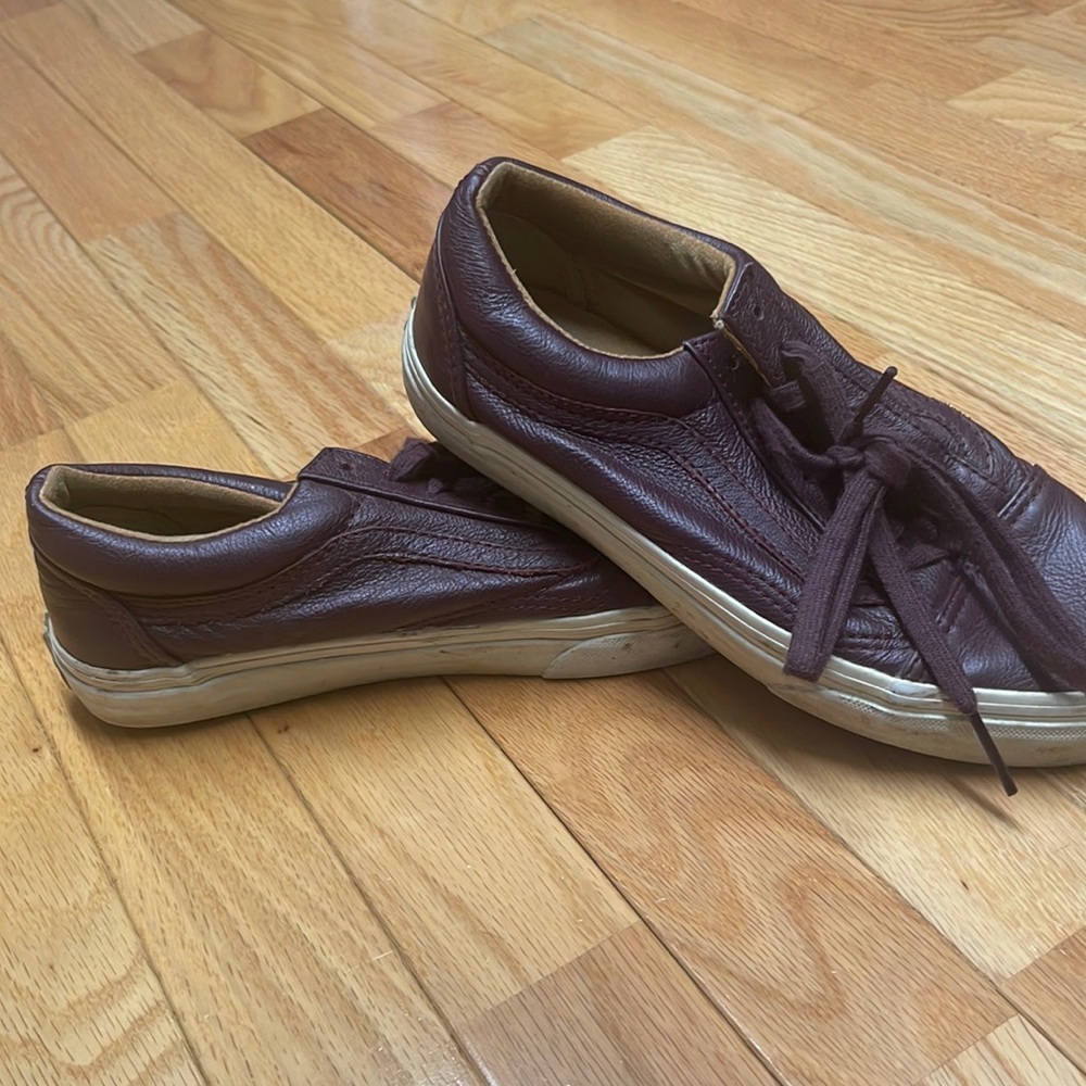 RARE Vintage Women’s Burgundy Leather Shoes Size 7